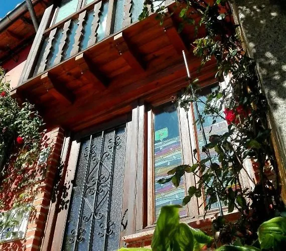 El Balconcillo-los Sitios De Aravalle * Umbrías